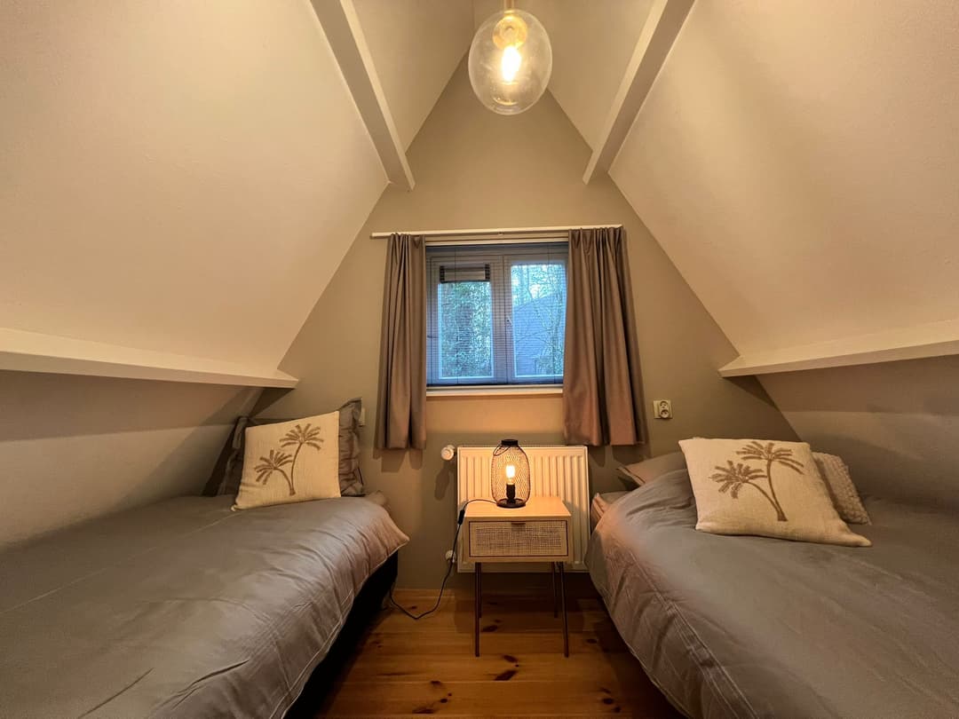 2 Enkele bedden in een chalet